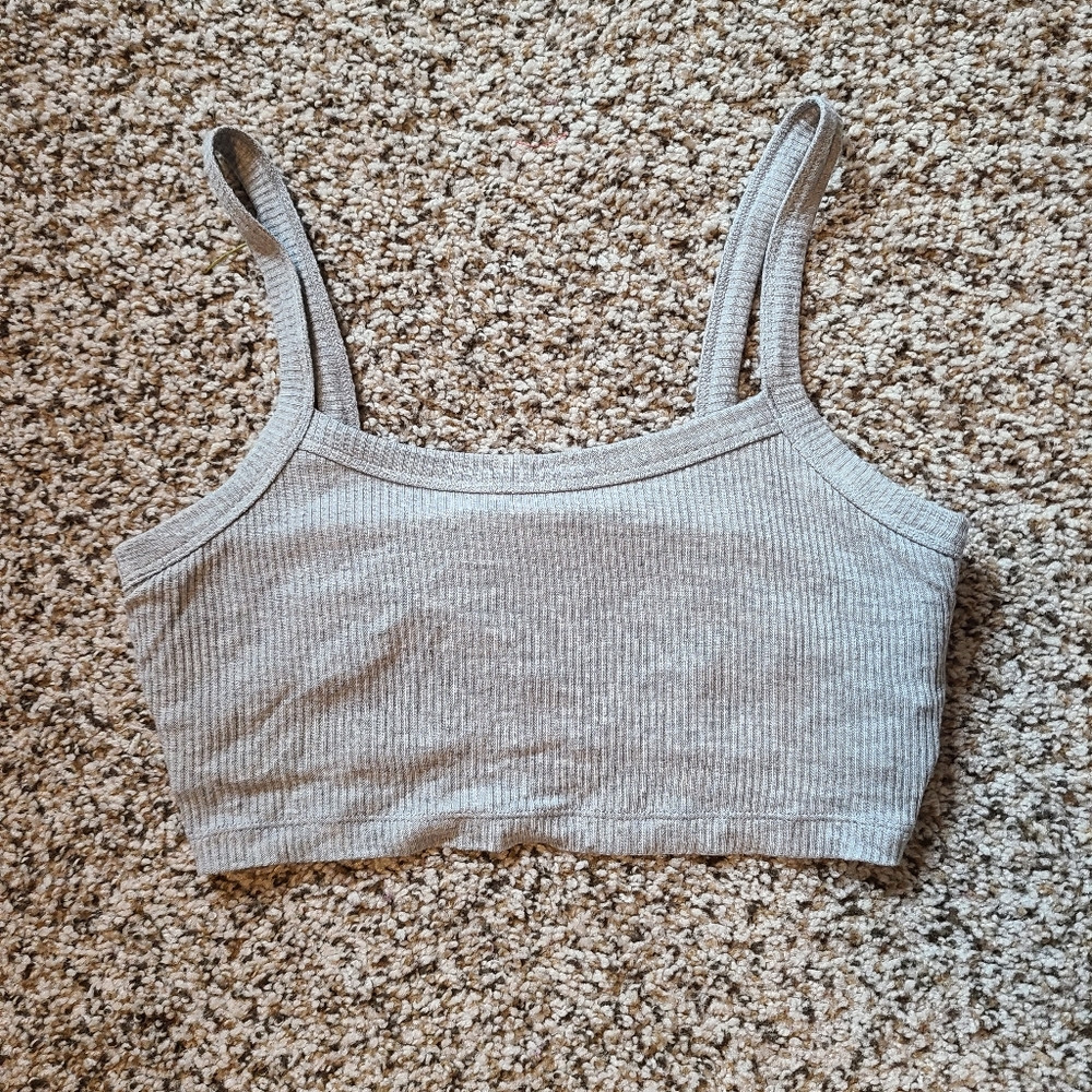 Alo yoga sports bra